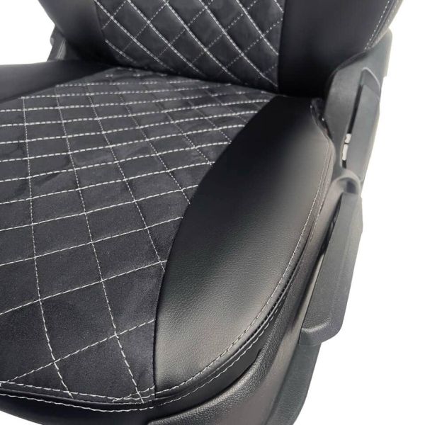 Чехлы Алькантара на Kia Ceed 2012-2018 г.в. Чехлы Алькантара на Kia Ceed 2012-2018 г.в.