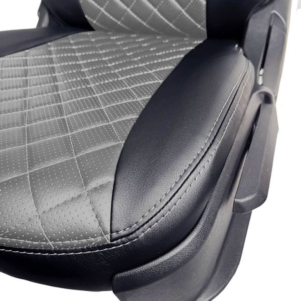 Чехлы Экокожа Ромб на Toyota Corolla 2007-2013 г.в. Чехлы Экокожа Ромб на Toyota Corolla 2007-2013 г.в.