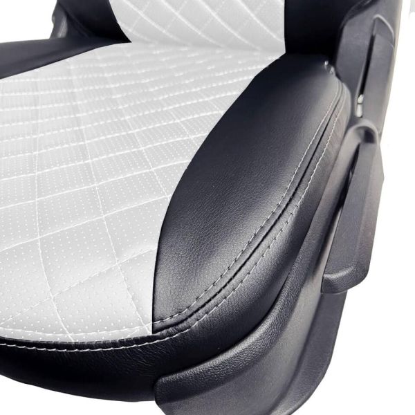 Чехлы Экокожа Ромб на Toyota Corolla 2007-2013 г.в. Чехлы Экокожа Ромб на Toyota Corolla 2007-2013 г.в.